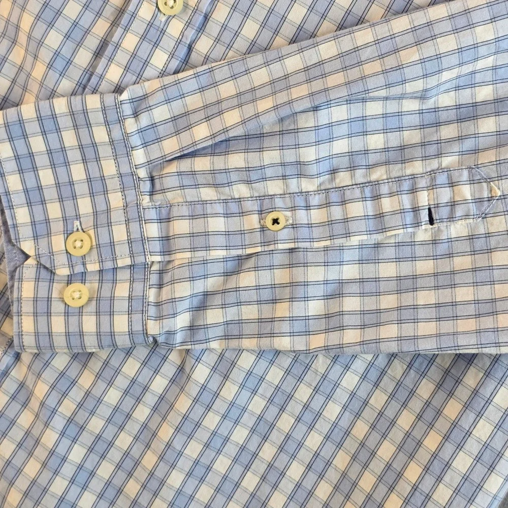 Banana Republic Men's L Blue Plaid Shirt Quiet Luxury Coastal‎ Soft Wash Button